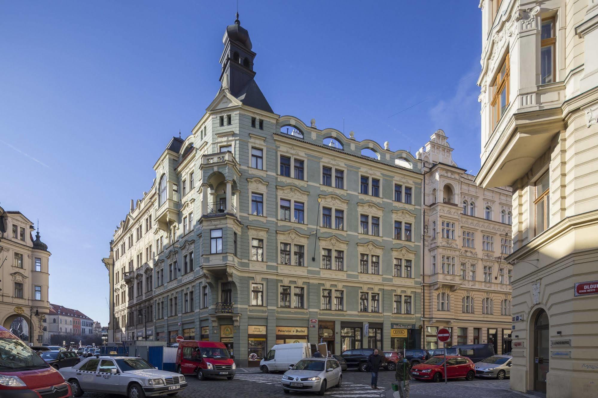 Old Town - Dusni Apartments Prag Exterior foto